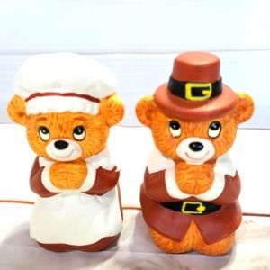 Vintage Lefton Geo Z. Praying Pilgrim Bears